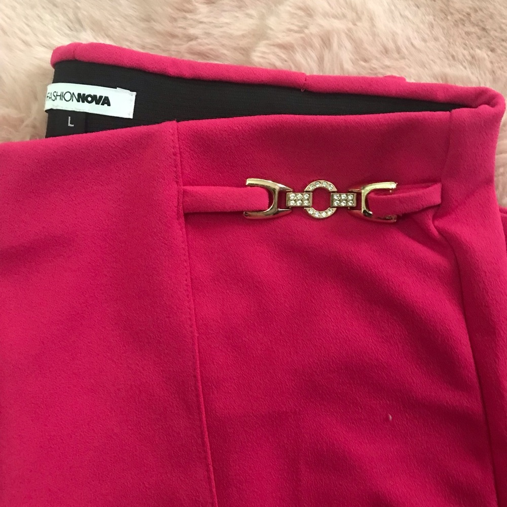 Fuchsia High waist Fashion nova pants.